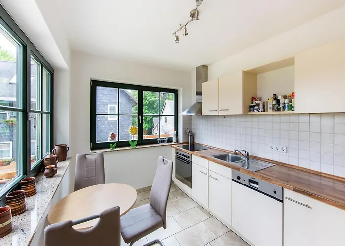 Vakantiehuis Forest Escape With Terrace